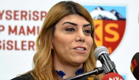 Berna Gözbaşı'dan flaş Mensah açıklaması