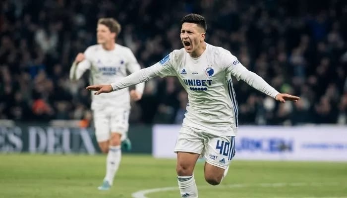 Beşiktaş, 18 yaşındaki İsveç'li yıldızın peşinde!