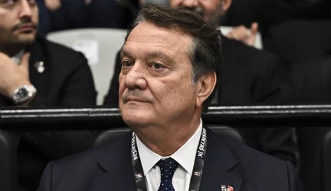 Beşiktaş 3 yıldız futbolcunun peşinde!