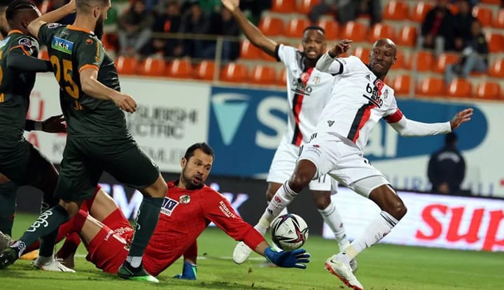 Beşiktaş, Alanya'dan mağlup dönüyor