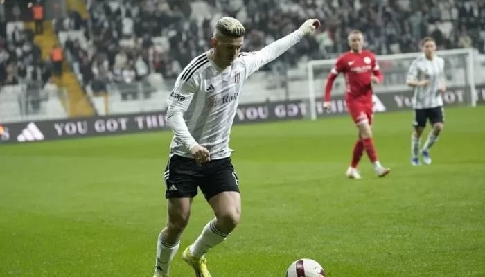 Beşiktaş - Antalyaspor maçında inanılmaz son! ''Gol sayılmadı''