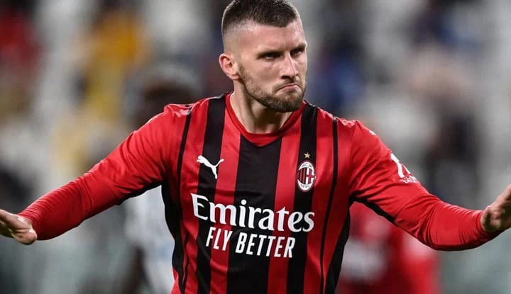 Beşiktaş, Ante Rebic'i Fenerbahçe'ye bırakmayacak!
