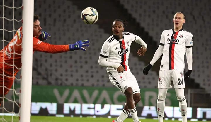Beşiktaş, Atatürk Olimpiyat Stadı'nda 3 puanı aldı!