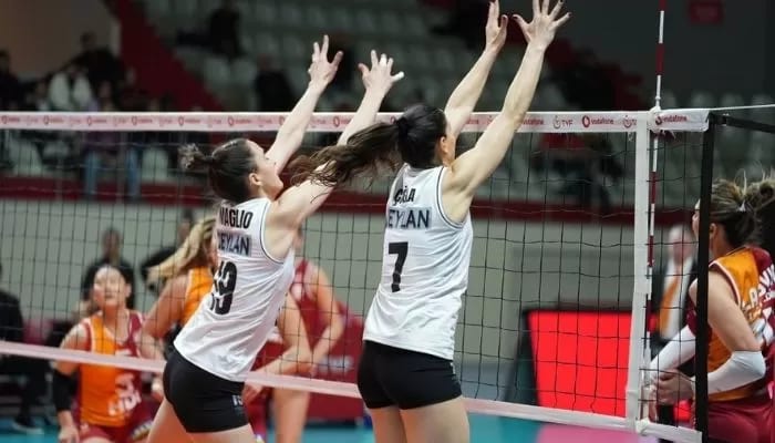 Beşiktaş Ayos Kadın Voleybol Takımı derbide mağlup oldu!