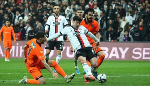 Beşiktaş, Başakşehir ile berabere kaldı