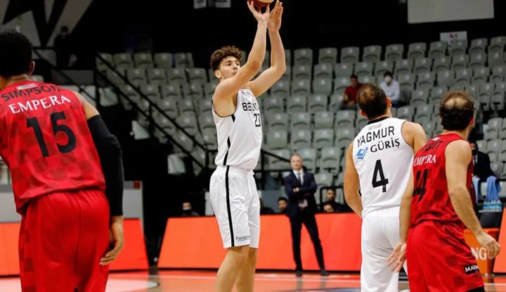 Beşiktaş, basketbolda ilk galibiyetini aldı