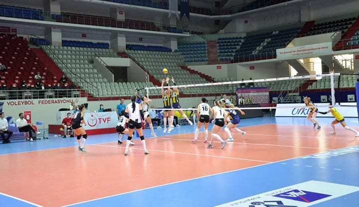 Beşiktaş, derbide mağlup