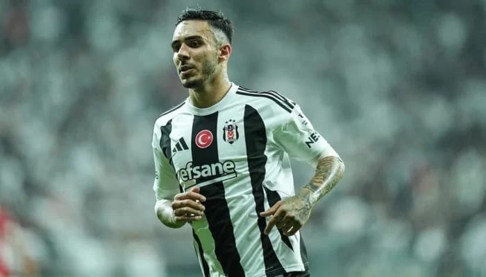 Beşiktaş, Emirhan Topçu için bir açıklama bekliyor!