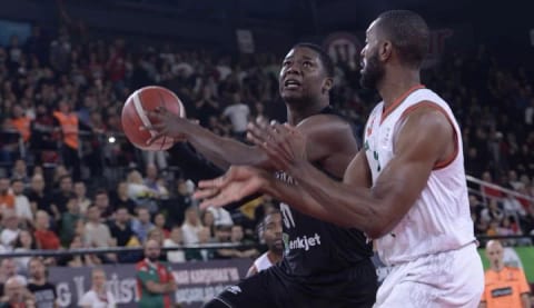 Beşiktaş Emlakjet deplasmanda mağlup!