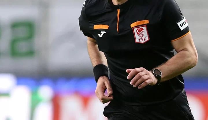 Beşiktaş eski bir hakemi görevlendirdi!