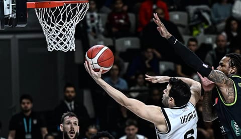 Beşiktaş Fibabanka evinde farklı kazandı!