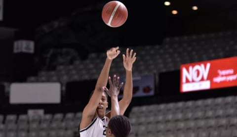 Beşiktaş GKN Kargo kendi evinde mağlup!