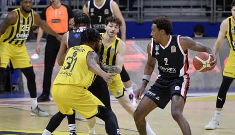 Beşiktaş Icrypex, Fenerbahçe Beko deplasmanında mağlup