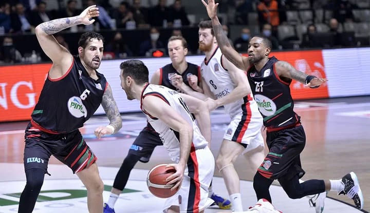 Beşiktaş Icrypex, Pınar Karşıyaka'yı mağlup etti