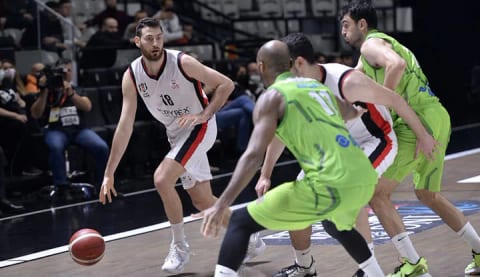 Beşiktaş Icrypex, Tofaş'a son saniyelerde kaybetti
