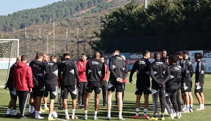 Beşiktaş iki ismin peşinde!