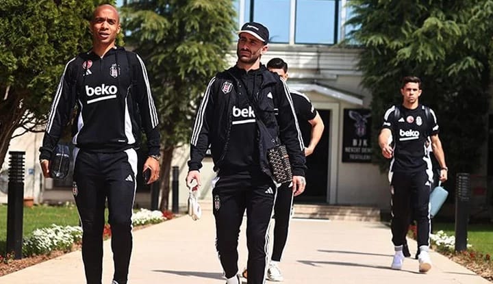 Beşiktaş, İzmir'e gitti!