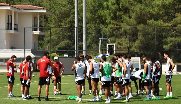 Beşiktaş, Karagümrük maçına hazırlanıyor!