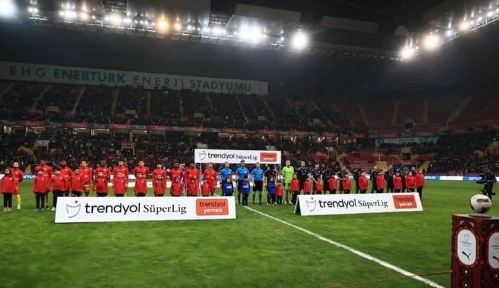 Beşiktaş, Kayseri’den 1 puan ile dönüyor!