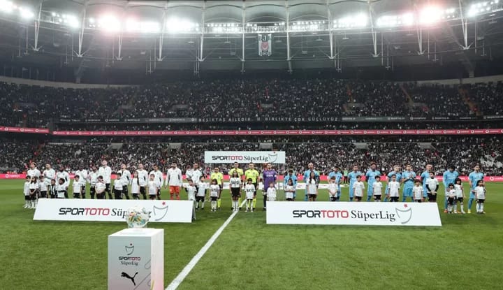 Beşiktaş kendi evinde 2 puan bıraktı!