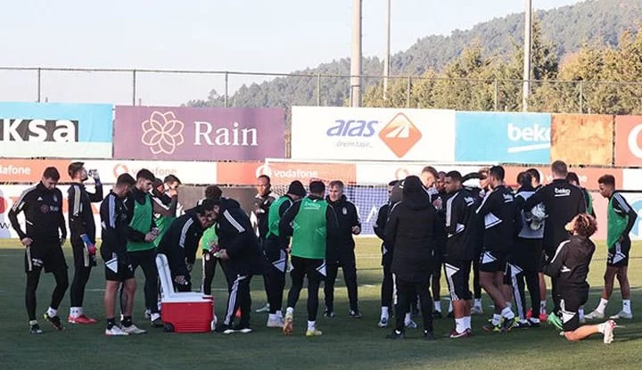 Beşiktaş kondisyon ve taktik çalıştı!