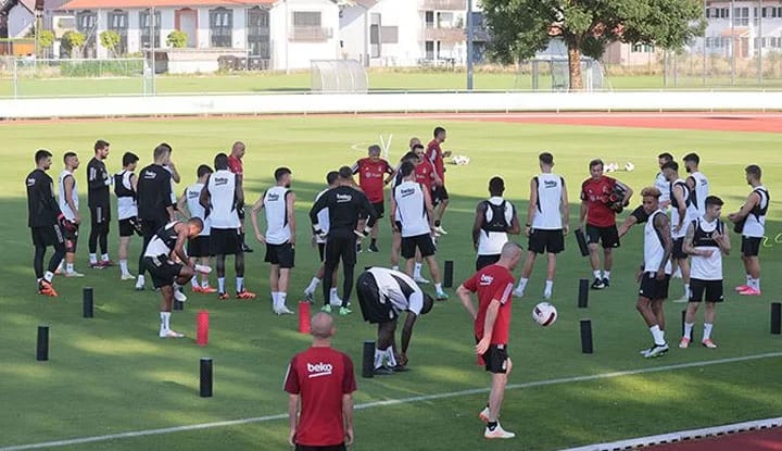 Beşiktaş kondisyon ve taktik çalıştı!