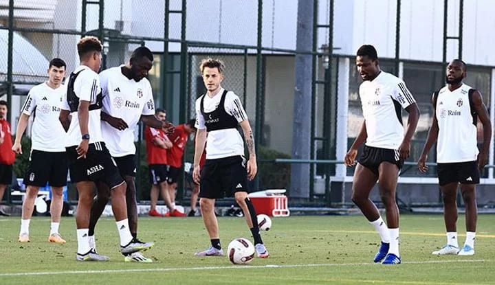 Beşiktaş kondisyon ve taktik çalıştı!