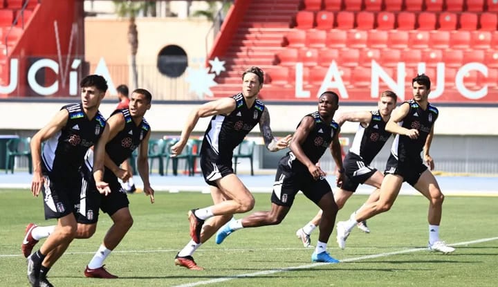 Beşiktaş, Kondisyon ve Taktik Çalıştı!