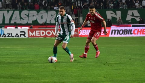 Beşiktaş Konya'dan puan kaybıyla dönüyor!