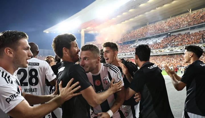 Beşiktaş küllerinden doğuyor!