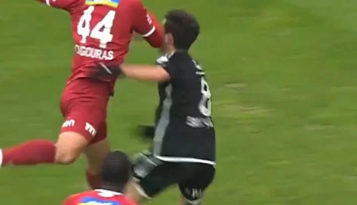 Beşiktaş penaltı kazandı, VAR iptal etti!
