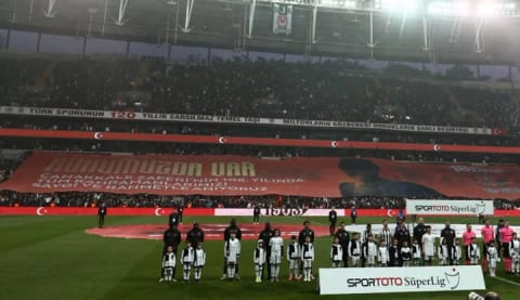 Beşiktaş sadece 2 maç evinde oynayabilecek!