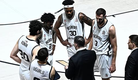 Beşiktaş, serinin ilk maçında Anadolu Efes'e mağlup oldu!