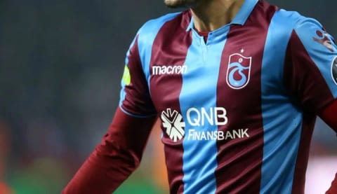 Beşiktaş, Trabzonspor'un eski yıldızıyla ilgileniyor!