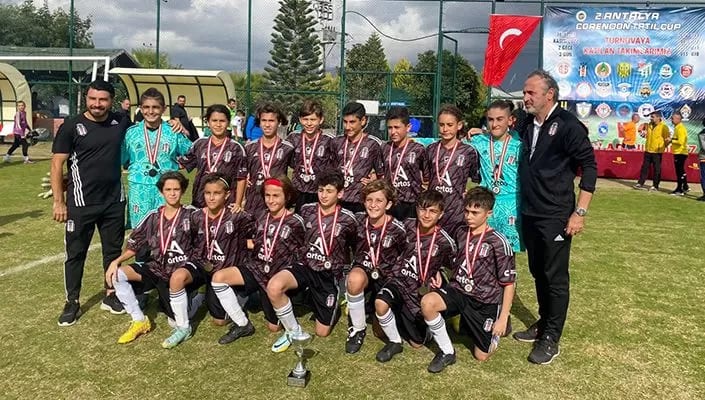 Beşiktaş U-12 takımı şampiyon oldu!