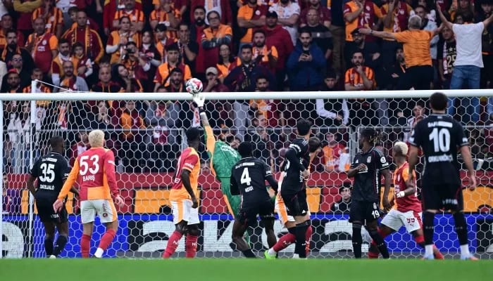 Beşiktaş, olaylı derbiden beraberlikle ayrıldı!
