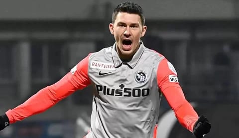 Beşiktaş'a gelmek istiyor ama kulübü bırakmıyor!
