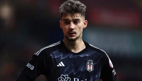 Beşiktaş'ın 10 milyon Euroluk transferi tribünde!