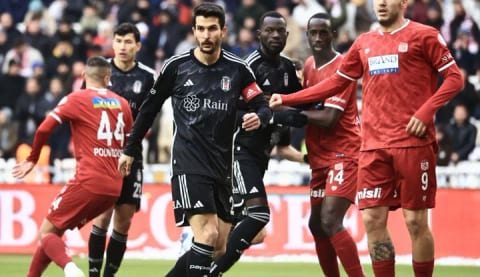 Beşiktaş'ın galibiyet hasreti 3 maça çıktı!