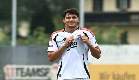 Beşiktaş'ın genç golcüsüne dev talip!