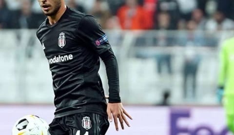 Beşiktaş'ın genç yıldızına Avrupa'dan teklif yağıyor!