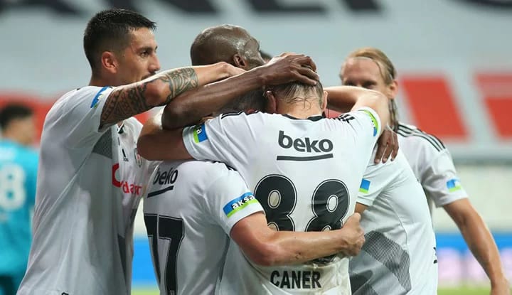 Beşiktaş'ın Gençlerbirliği maçı kadrosu açıklandı!