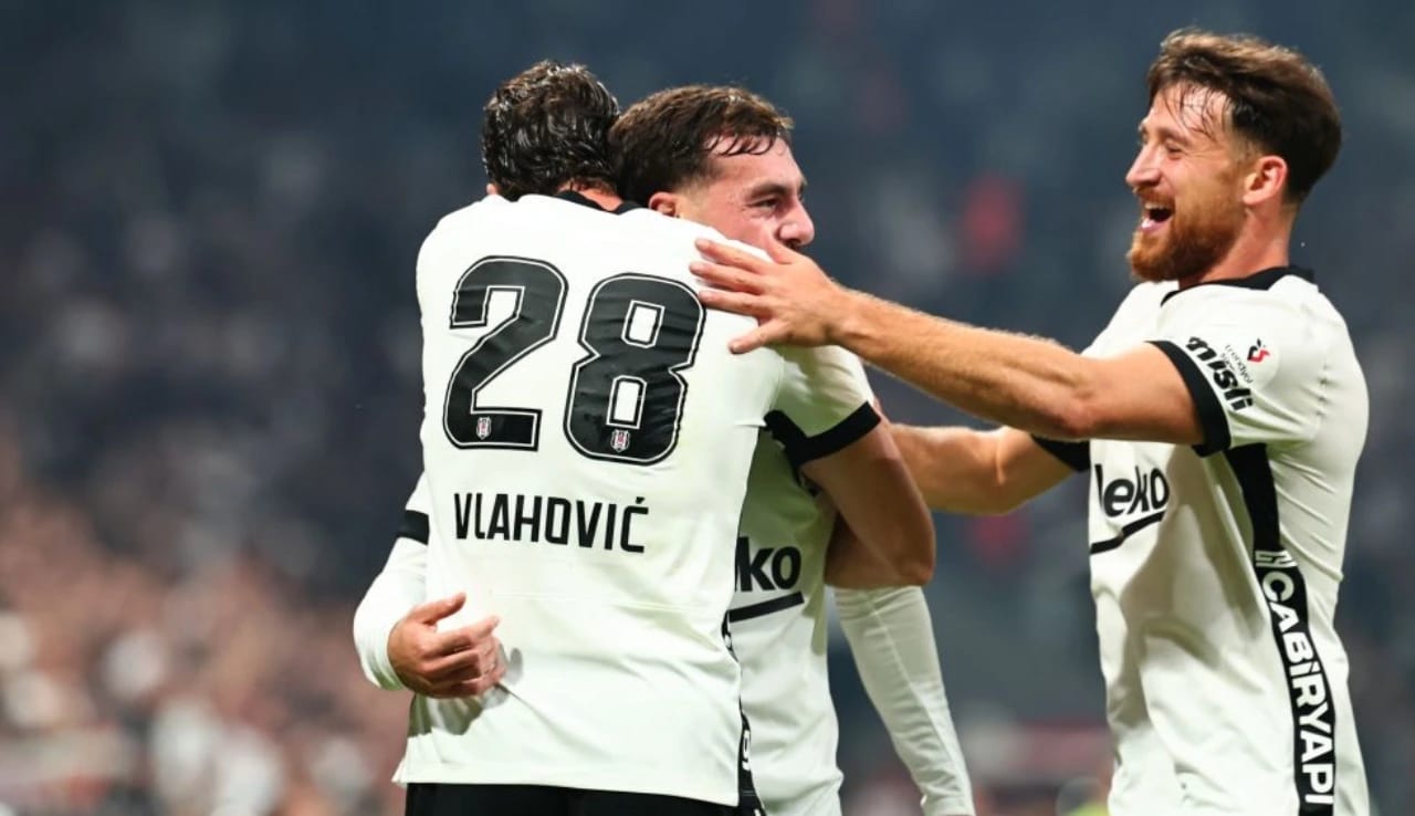 Beşiktaş’ın ilk 11’i belli oldu!