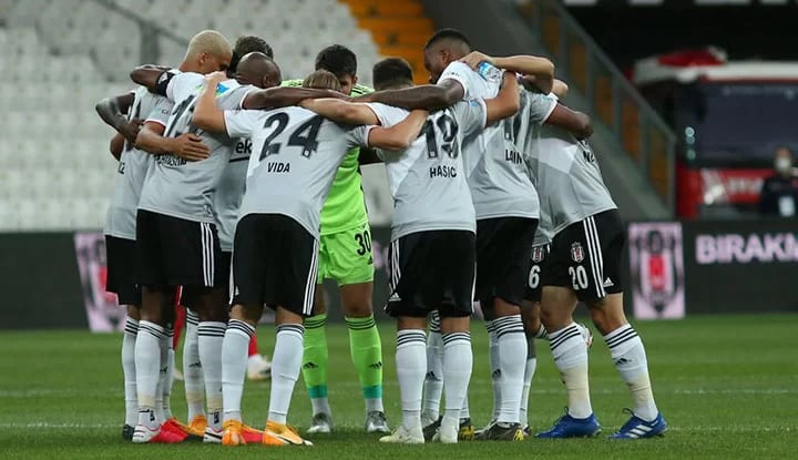 Beşiktaş'ın ilk 11'i belli oldu!