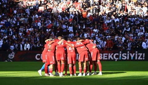 Beşiktaş'ın ilk 11'i belli oldu!