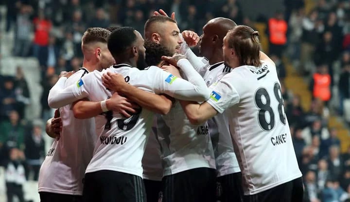 Beşiktaş'ın ilk 11'i netleşiyor!