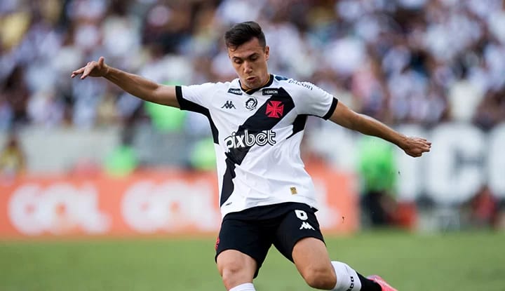Beşiktaş'ın sol bek adayları belli oldu!