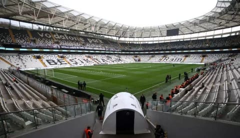 Beşiktaş'ın stat sponsoru belli oldu!