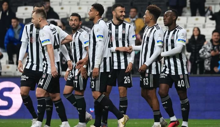 Beşiktaş'ın Ümraniyespor karşısında ilk 11'i belli oldu!