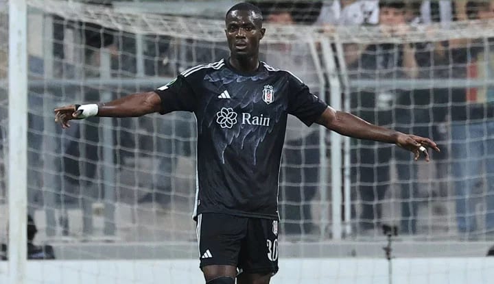 Beşiktaşlı Eric Bailly'den İcardi'ye kilit!